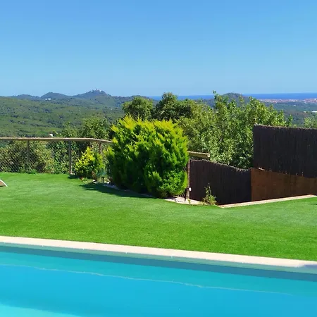 Relajante Casa Con Hermosas Vistas Terra Brava